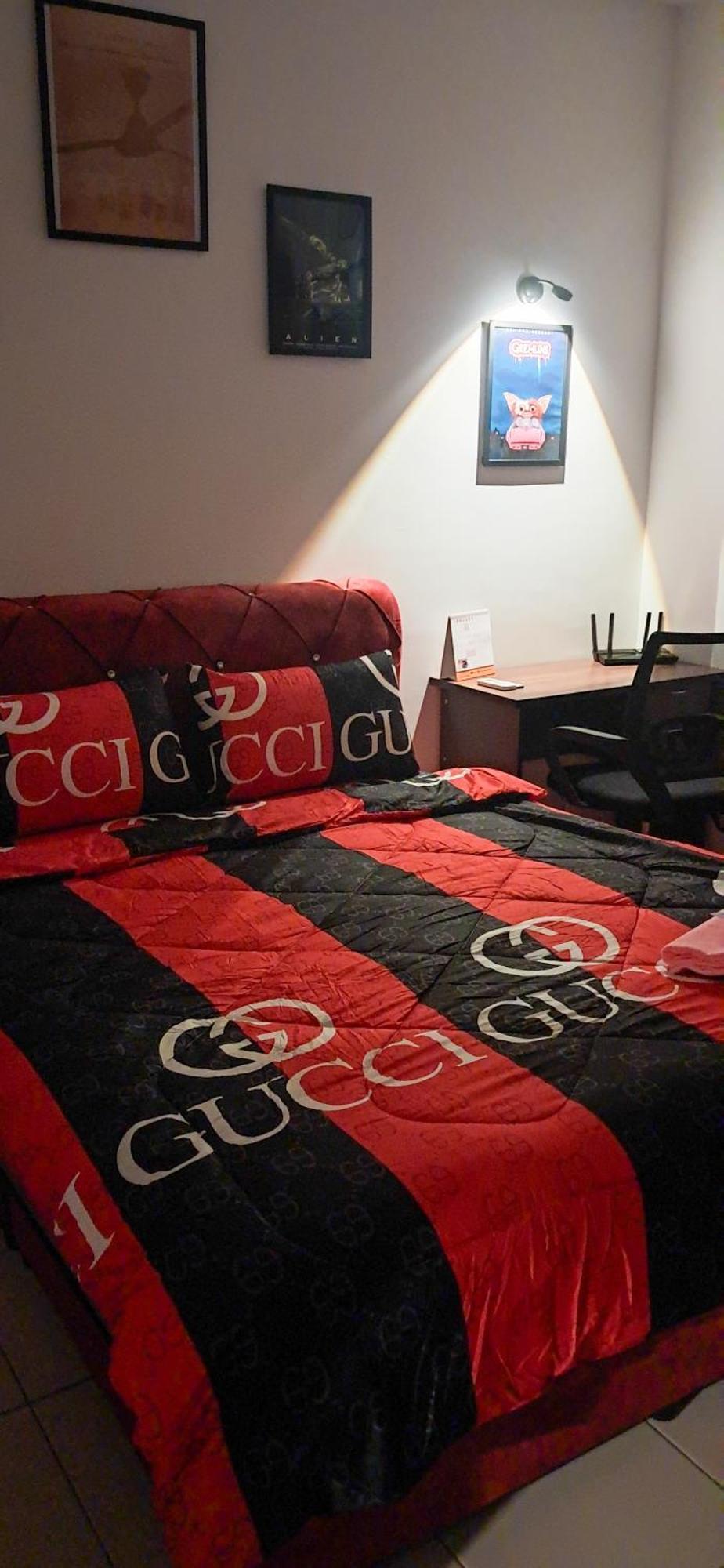 The Red Room Alanis Residence Σεπάνγκ Εξωτερικό φωτογραφία