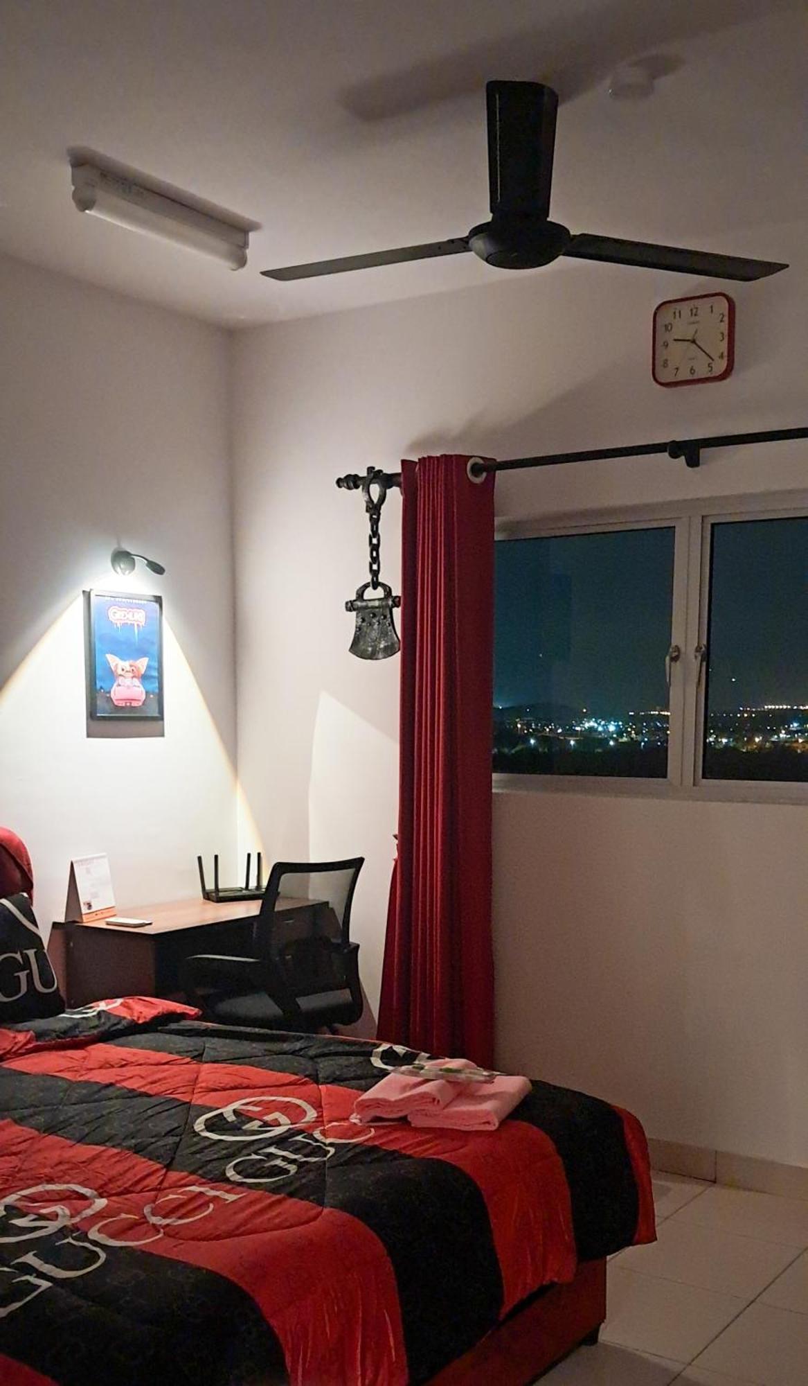The Red Room Alanis Residence Σεπάνγκ Εξωτερικό φωτογραφία